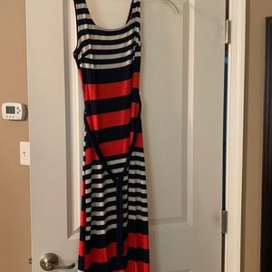 Maxi dress only worn a few times! Pet and smoke free home